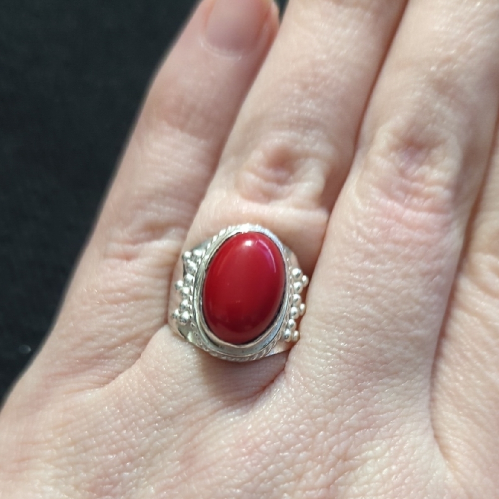 Silver Plated Red Coral Gemstone Oval Chunky Statement Ring - Size 6.5
